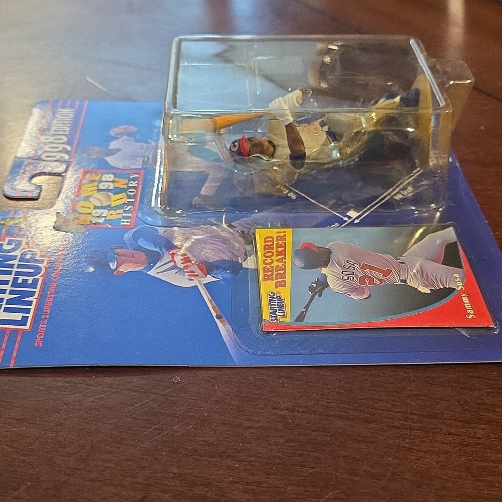 Starting Lineup 1998 Edition Baseball Figure Sammy Sosa - Picture 5 of 7